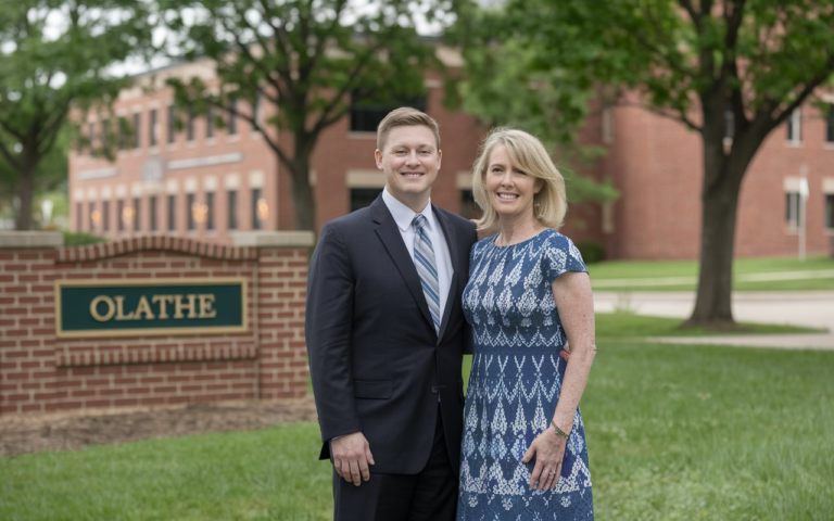 spencer and sondra wallace olathe